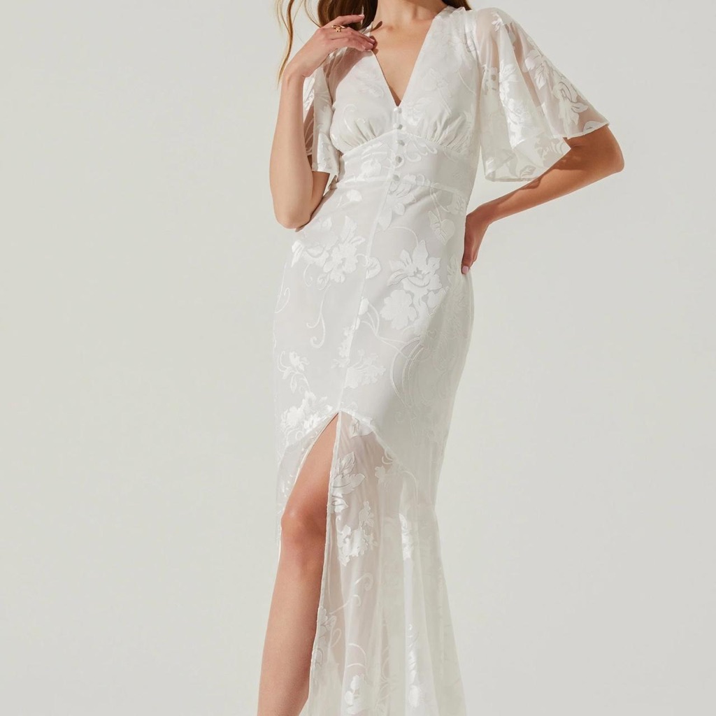 Astr The Label Jasmine Floral Midi Dress